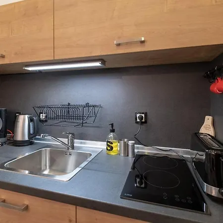 Filmoteca Studio - Brand New & Best Location Apartment *