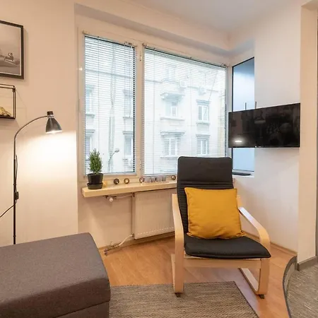 Filmoteca Studio - Brand New & Best Location Apartment *