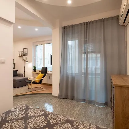Apartment Filmoteca Studio - Brand New & Best Location