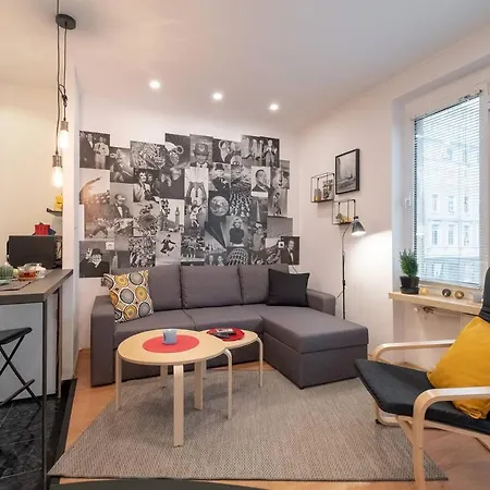 Filmoteca Studio - Brand New & Best Location Apartment *