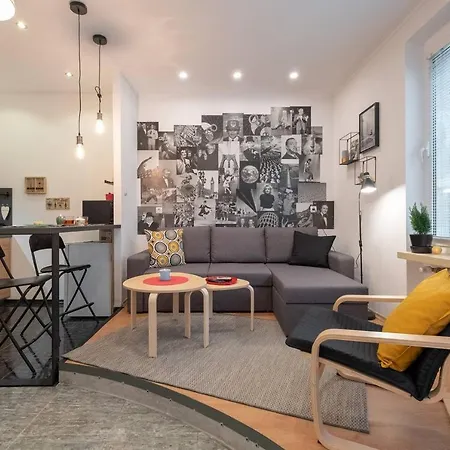 Filmoteca Studio - Brand New & Best Location *